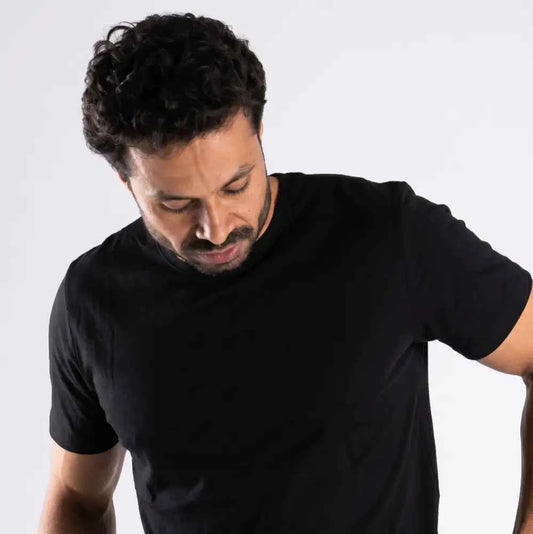 18 Premium Undershirt in Black Loom Elements